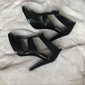 NWOT • Michael Kors Black Berkley T-Strap Sandal